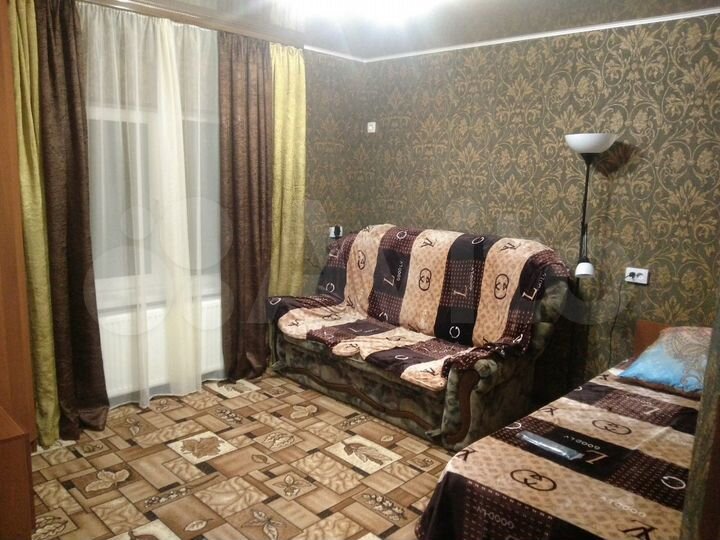 2-к. квартира, 40 м², 1/2 эт.