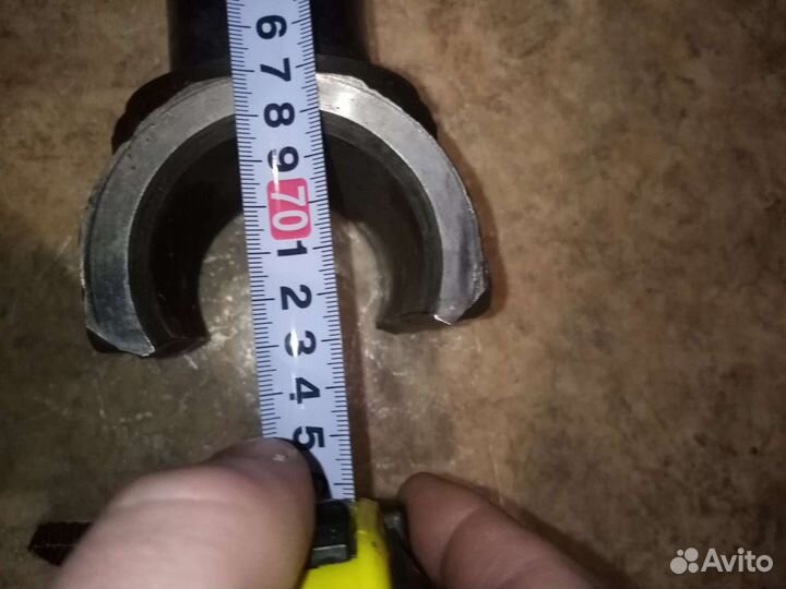 Полуось переднего моста