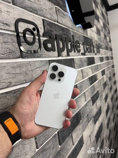 Мобильные телефоны