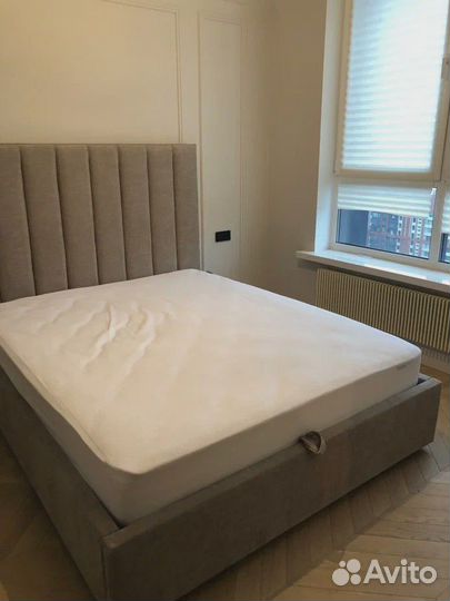 Кровать двуспальная с изголовьем Modena Vertical