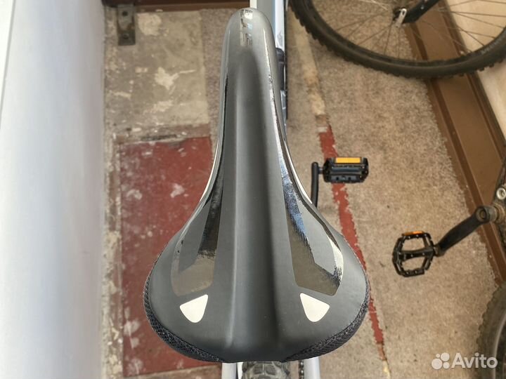 Седло для велосипеда STG
