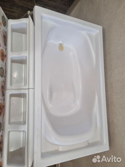 Пеленальный стол+ванна на подставке