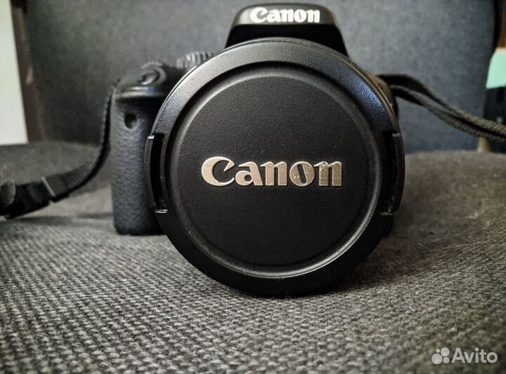 Зеркальный фотоаппарат Canon EOS 550D в отличном с