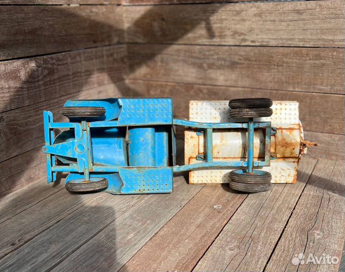 Винтажная игрушка СССР Молоко зис-150