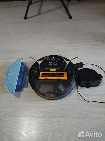 Робот пылесос