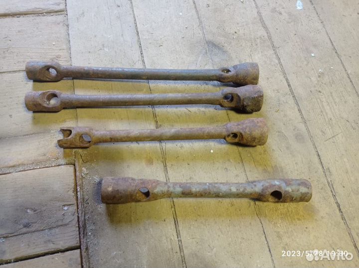 Ключи для трактора