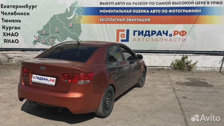 Кронштейн двигателя правый Kia Cerato (TD) 21670-2