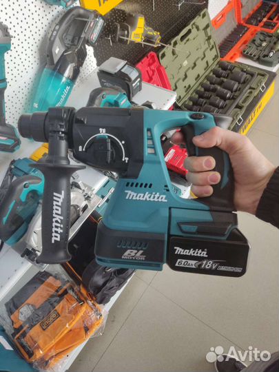Makita DHR242