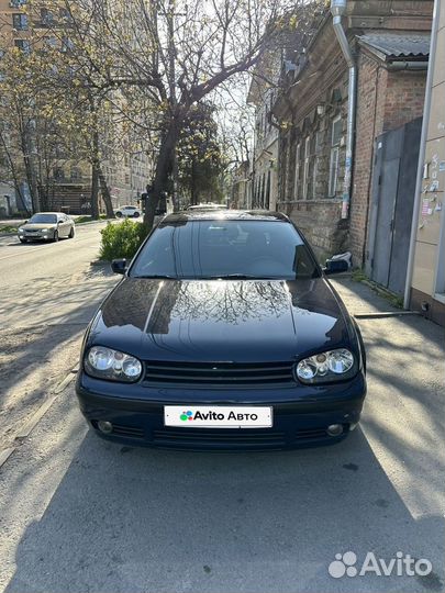 Volkswagen Golf 1.6 МТ, 2003, 100 000 км