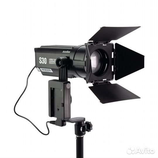 Осветитель светодиодный студийный Godox S-30
