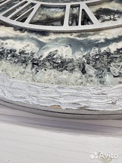 Часы ручной работы из эпоксидной смолы