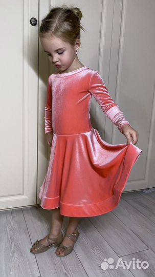 Рейтинговое платье 110 116 бархатное