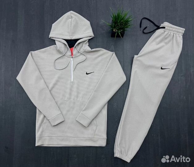 Спортивный костюм весенний Nike