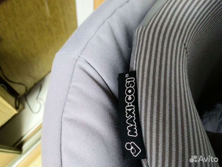 Автокресло детское maxicozi+база торг уместен