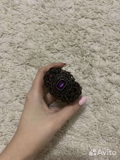 Браслет с камнем