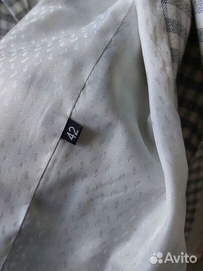 Пиджак женский в клетку, 42