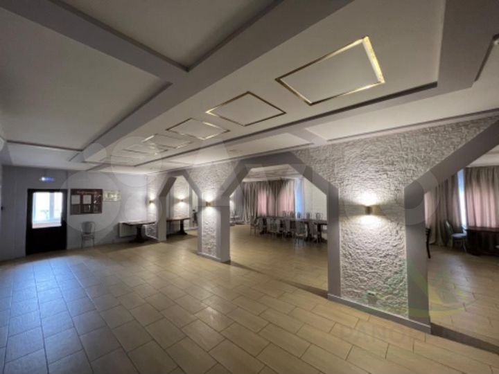 Помещение свободного назначения 215 м.кв