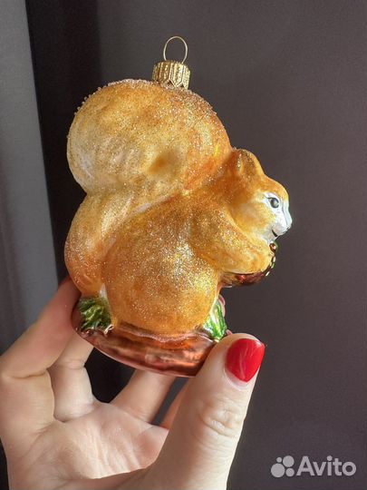 Елочная игрушка белочка с орехом irena co