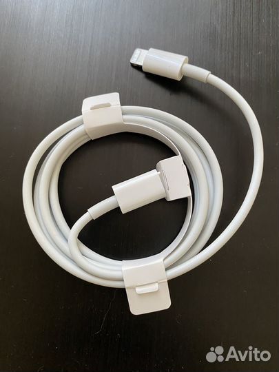 Кабель Apple USB Type-C Lightning