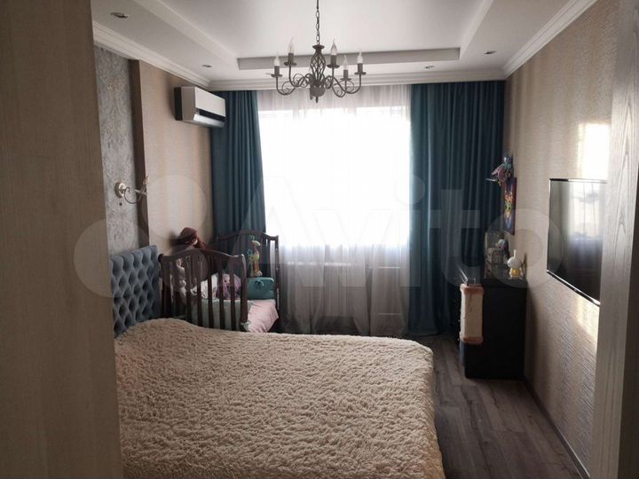 2-к. квартира, 60 м², 4/21 эт.