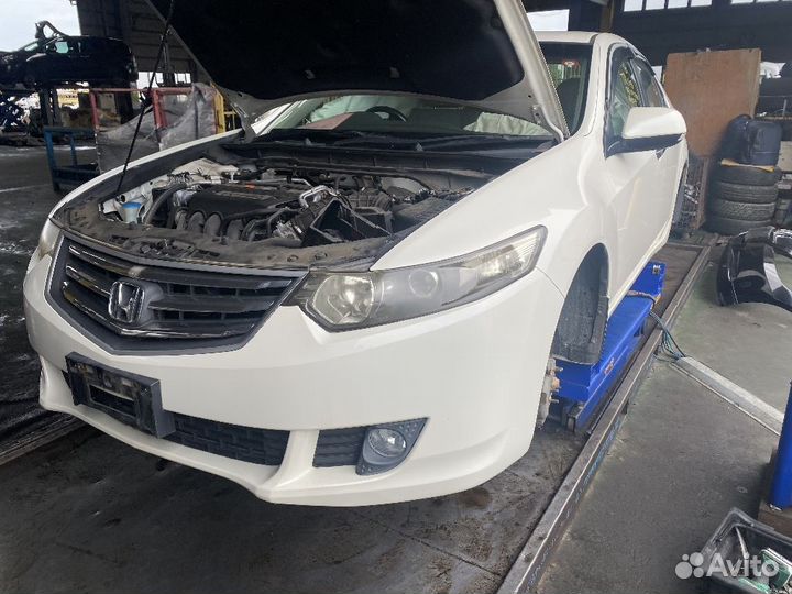 Подушка двс Honda Accord CU2 (Переднее Правое)