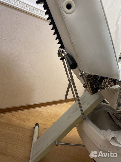 Кушетка косметологическая