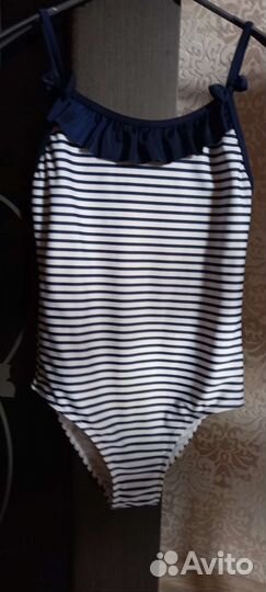 Купальник для девочки 140 новый