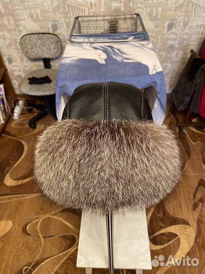 Шапка мужская нат. кожа + мех чернобурки