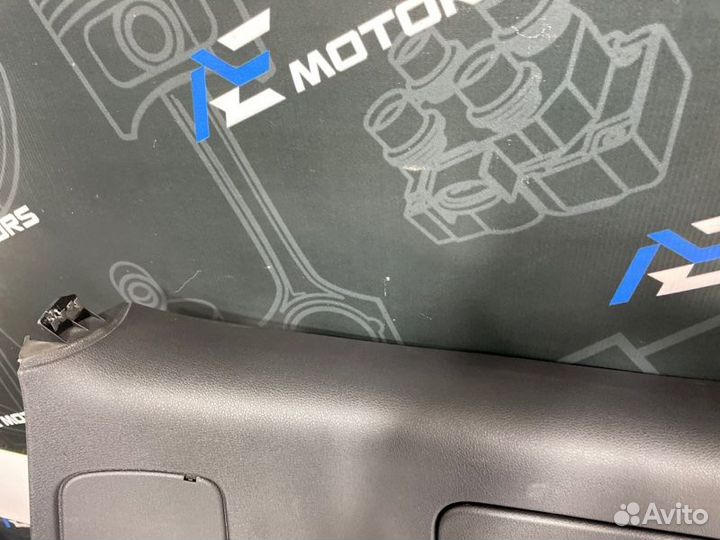 Обшивка крышки багажника Audi Q7 4L BAR 2007