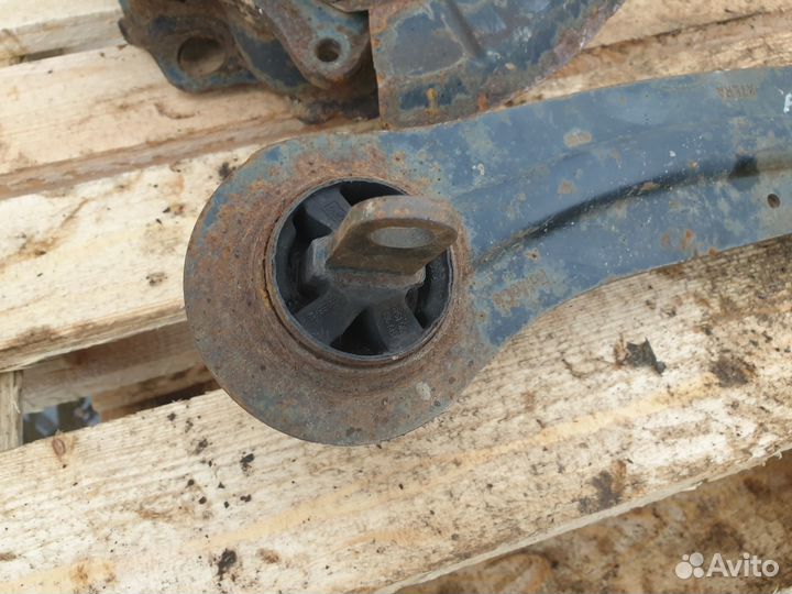 Рычаг задний продольный ступица Ford Focus 3 Фокус