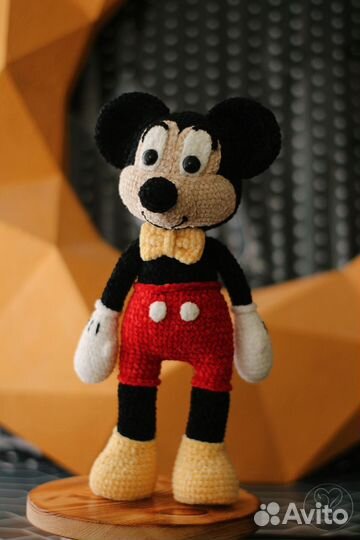 Игрушка Микки Маус
