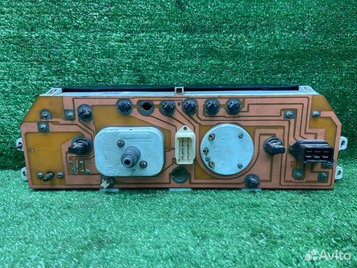 Щиток приборов Иж Ода