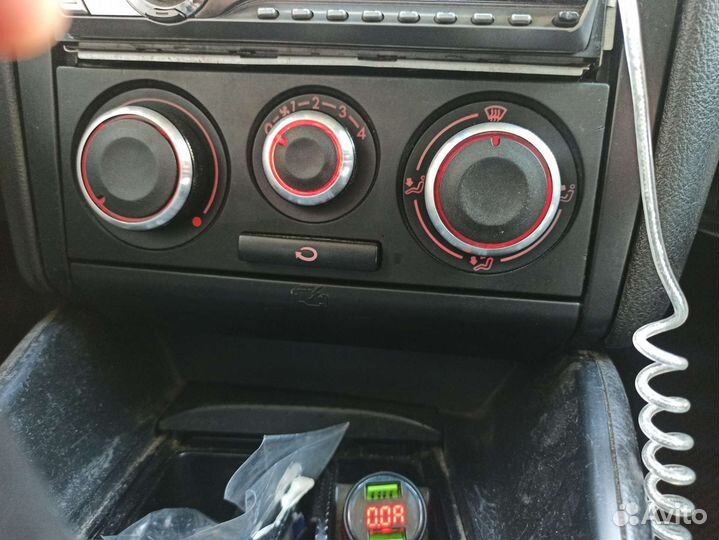 Детали салона golf 4 bora