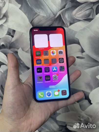 iPhone 11 Pro, 64 ГБ