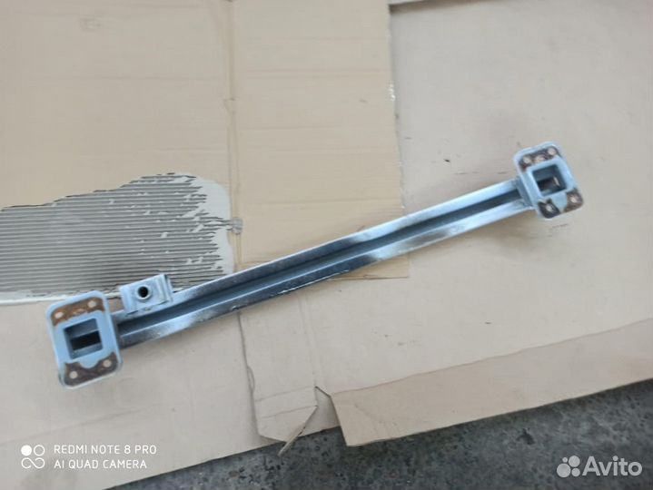 Усилитель заднего бампера FAW Besturn X40