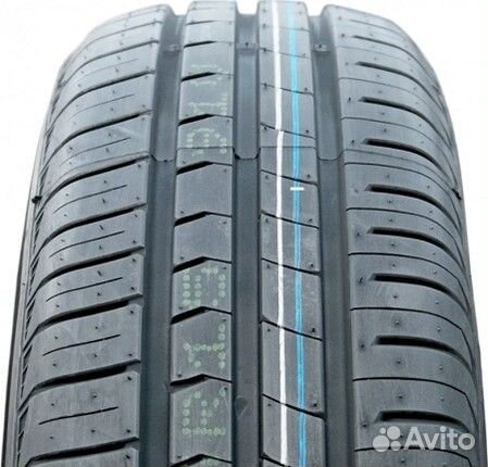 Tracmax X-Privilo TX5 205/70 R15 96T