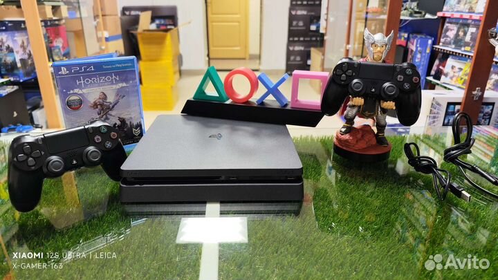 Sony PS4 Slim 1TB(2208) Много Топ Игр/2 Геймпада