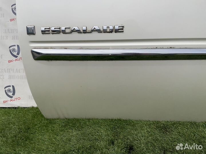 Дверь передняя левая Cadillac Escalade GMT900