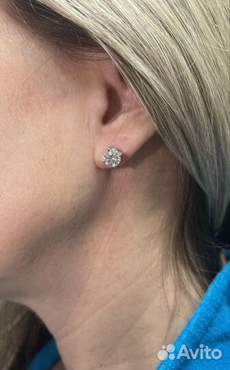 Продам серьги пусеты