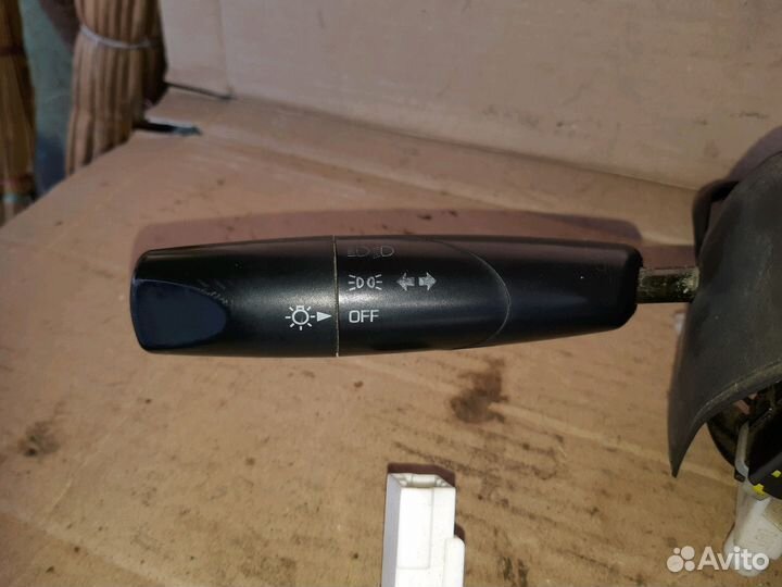 Переключатель подрулевой Мазда Кседос 6