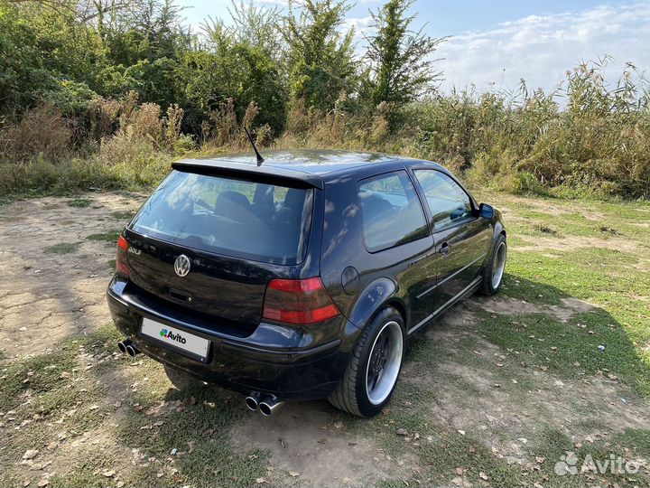 Volkswagen Golf 1.6 МТ, 2001, 304 356 км