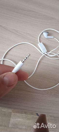 Проводные наушники samsung