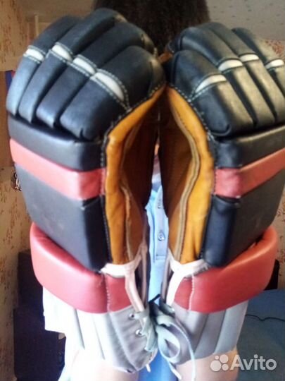 Краги хоккейные взрослые бу