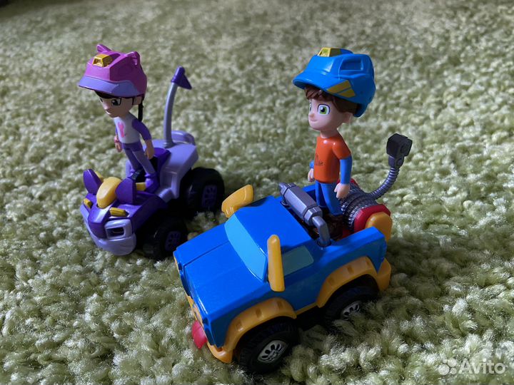 Машинки с персонажами из м/ф rev&roll