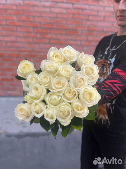 Букет роз 25 белых роз 80см с доставкой