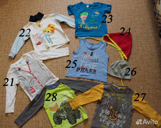 Одежда примерно от полутора лет