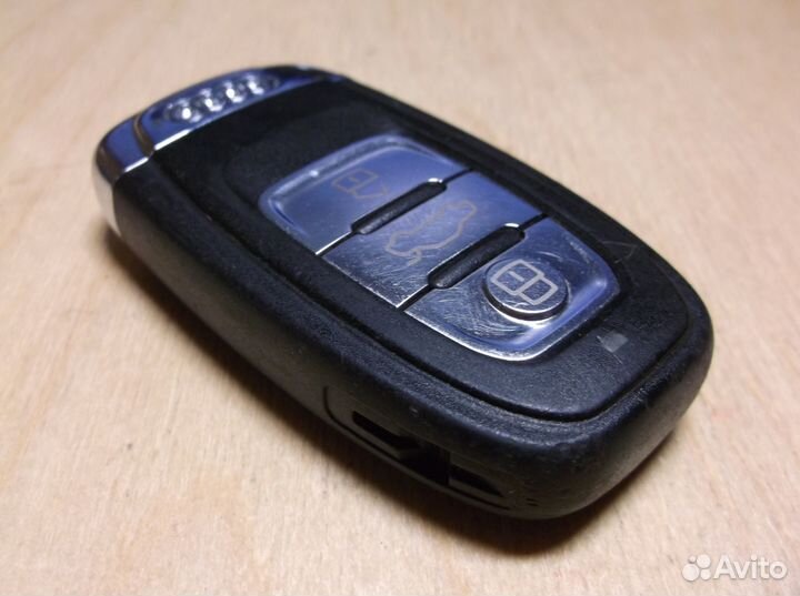 8T0 959 754 D Чип ключ Audi 3 кнопки иммобилайзера