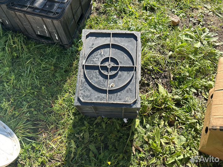 Яшик пластиковый