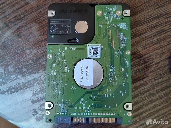 Жесткий диск HDD 1 тб