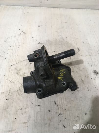 Корпус масляного фильтра Фольксваген пассат B5 1.8